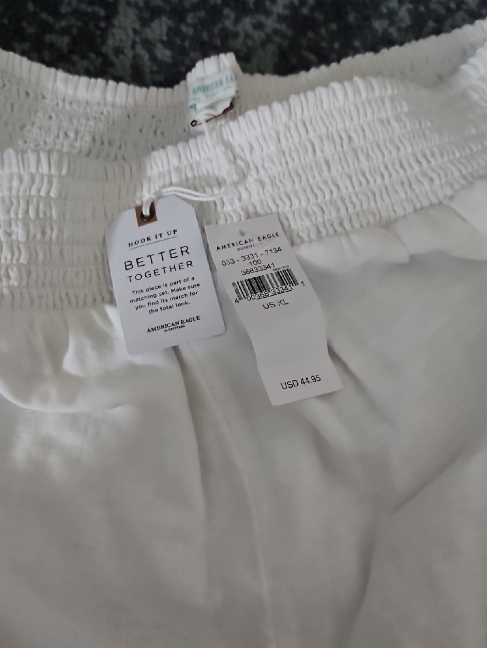 NWT American Eagle White Smocked Waist Lace Hem Shorts - Size XL - Picture 2 of 2